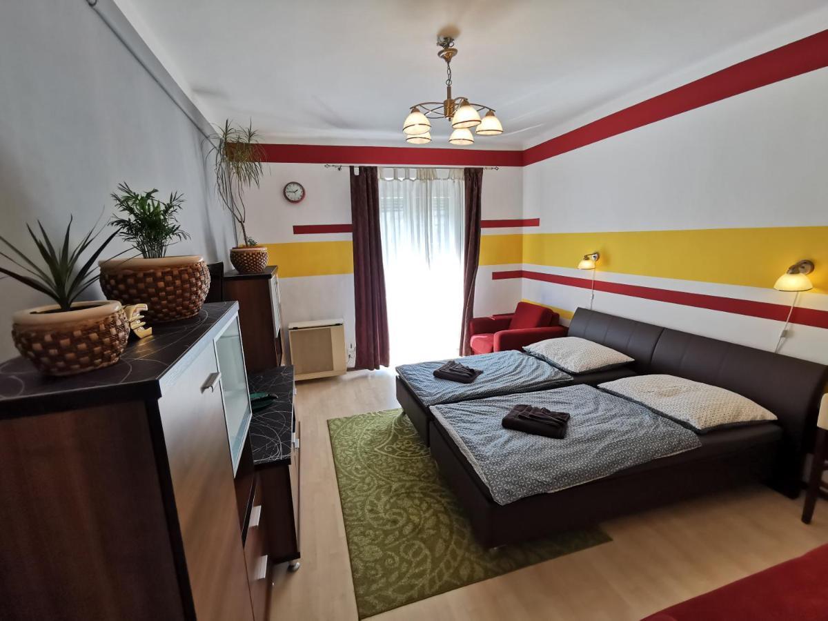 Smart Business Apartman Miskolc Bagian luar foto