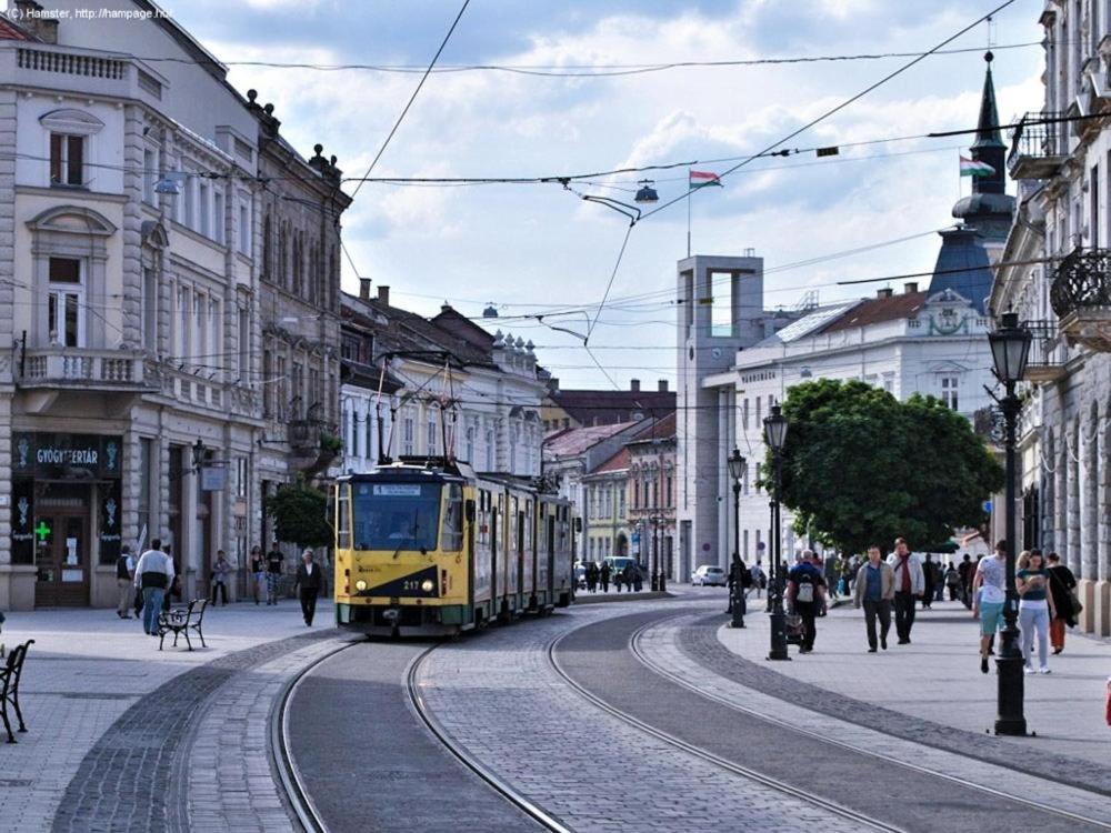 Smart Business Apartman Miskolc Bagian luar foto